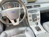Gebraucht Volvo V70 Summum 181 PS (133 kW) 2014 Schwarz Kombi