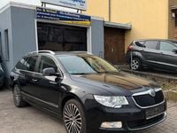 Gebraucht Skoda Superb LAURIN & KLEMENT 170 PS (125 kW) 2012 Schwarz Kombi