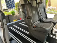 Gebraucht Ford Tourneo 170 PS (125 kW) 2025 Silber Van / Kleinbus