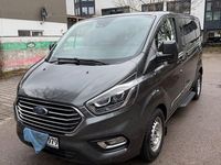 Gebraucht Ford Tourneo Titanium 131 PS (96 kW) 2019 Grau Van / Kleinbus