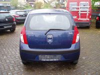 Gebraucht Hyundai i10 67 PS (49 kW) 2009 Blau Kleinwagen