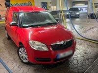 Gebraucht Skoda Roomster 75 PS (55 kW) 2010 Rot Van / Kleinbus