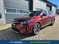 Neu Kia XCeed 150 PS (110 kW) 2026 Magma rot SUV