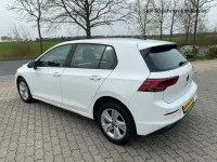 Gebraucht VW Golf VIII Life 116 PS (85 kW) 2022 Pure white Limousine