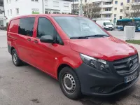 Gebraucht Mercedes Vito 190 PS (139 kW) 2018 Rot Van