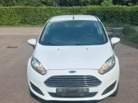 Gebraucht Ford Fiesta 80 PS (58 kW) 2013 Weiß Kleinwagen