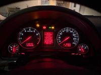 Gebraucht Audi A4 135 PS (99 kW) 2001 Schwarz Kombi