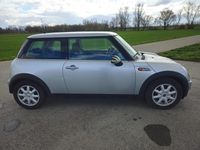 Second-hand Mini Cooper 90 CP (66 kW) 2004 Argintiu Hatchback
