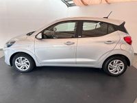 Gebraucht Hyundai i10 Select 67 PS (49 kW) 2021 Silber Kleinwagen