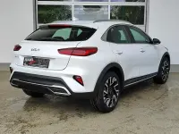 Neu Kia XCeed Spirit 150 PS (110 kW) 2026 Deluxeweiss met. SUV