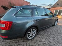 Gebraucht Skoda Octavia 102 PS (75 kW) 2016 Grau Kleinwagen