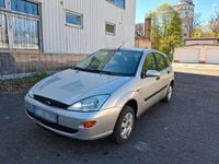 Second-hand Ford Focus 75 CP (55 kW) 2001 Argintiu Hatchback
