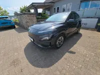 Gebraucht Hyundai Kona 100 kW (136 PS) 2022 Schwarz SUV