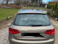 Gebraucht Audi A4 130 PS (95 kW) 2009 Gelb Limousine