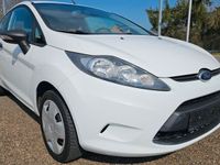 Gebraucht Ford Fiesta 69 PS (50 kW) 2011 Weiß Kleinwagen