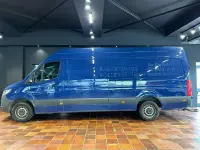 Gebraucht Mercedes Sprinter 170 PS (125 kW) 2024 Blau Van