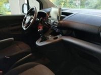 Gebraucht Opel Combo 102 PS (75 kW) 2022 Lackierung weiss icy/typ ausse Van / Kleinbus