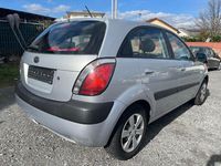 Gebraucht Kia Rio 97 PS (71 kW) 2008 Grau Limousine