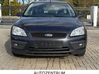 Usado Ford Focus Fun X 116 CV (85 kW) 2007 Gris Familiar