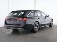 Gebraucht Mercedes E300 Avantgarde 313 PS (230 kW) 2025 Metalliclack obsidianschwarz (metallic) Kombi