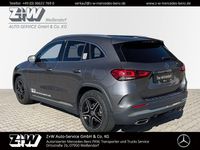 Gebraucht Mercedes GLA200 AMG line 163 PS (119 kW) 2023 Mountaingrau SUV