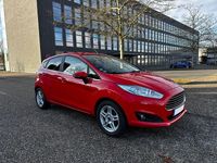 Gebraucht Ford Fiesta 125 PS (91 kW) 2014 Rot Kleinwagen