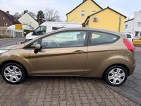 Gebraucht Ford Fiesta 85 PS (62 kW) 2012 Gold Kleinwagen