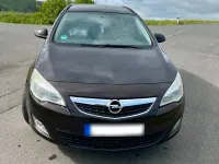 Gebraucht Opel Astra Selection 110 PS (80 kW) 2011 Braun Kombi