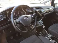 Gebraucht VW Touran Highline 150 PS (110 kW) 2019 Weiß Van / Kleinbus
