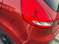 Gebraucht Ford Fiesta 75 PS (55 kW) 2008 Rot Kleinwagen