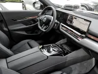 Neu BMW i5 M Sport 250 kW (340 PS) 2026 Saphirschwarz Limousine
