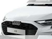Gebraucht Audi A3 Sport 204 PS (150 kW) 2025 Gletscherweiß metallic Limousine