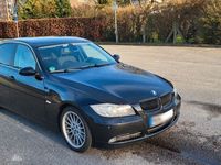 gebraucht BMW 330 i Aut./Xenon/Navi/SHZ