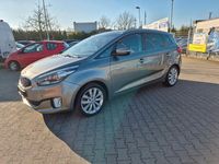 Gebraucht Kia Carens Spirit 135 PS (99 kW) 2016 Silber Van / Kleinbus