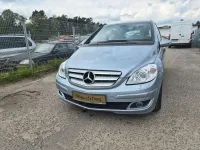 Gebraucht Mercedes E200 193 PS (141 kW) 2006 Blau Limousine