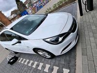 Gebraucht Opel Astra 125 PS (91 kW) 2017 Weiß Kombi
