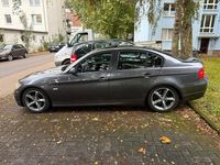 Gebraucht BMW 320 150 PS (110 kW) 2005 Grau Limousine