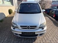 Gebraucht Opel Zafira Executive 147 PS (108 kW) 2004 Silber Van / Kleinbus