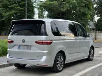 Gebraucht VW Multivan 218 PS (160 kW) 2022 Silber Van / Kleinbus