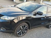 gebraucht Nissan Qashqai Tekna 4x4/Panorama/Navi/Kamera /1,6 dci/