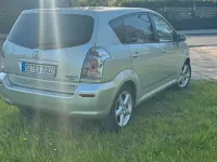 Używany Toyota Corolla 177 KM (130 kW) 2007 Srebrny Minivan