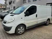 Second-hand Opel Vivaro 112 CP (82 kW) 2012 Alb Monovolum