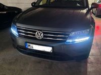 Gebraucht VW Tiguan Allspace Trendline 150 PS (110 kW) 2018 Schwarz SUV
