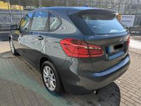 Gebraucht BMW 218 Active Tourer 136 PS (100 kW) 2015 Grau Van / Kleinbus