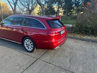 Gebraucht Mercedes E200 184 PS (135 kW) 2017 Rot Kombi