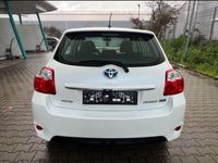 Gebraucht Toyota Auris 99 PS (72 kW) 2010 Weiß Kleinwagen