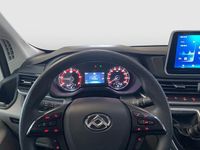 Używany Maxus V90 148 KM (108 kW) 2023 Biały Van