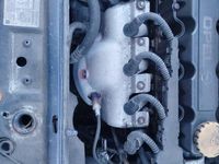 Gebraucht Opel Astra 90 PS (66 kW) 2001 Blau Limousine