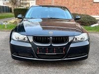 Gebraucht BMW 318 129 PS (94 kW) 2006 Schwarz Limousine