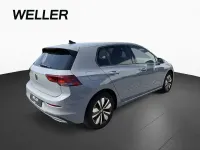 Gebraucht VW Golf VIII 131 PS (96 kW) 2023 Grau Limousine